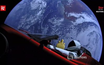 EL BOTIJO DE LA RAMBLA VUELVE A CUMPLIR CON ÉXITO UN VIAJE AL ESPACIO, EN ESTA OCASIÓN, CON LA EMPRESA TESLA