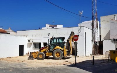 Dan comienzo las obras de ampliación y reforma en el edificio municipal de calle Rejanas para la nueva Escuela de Música y Danza