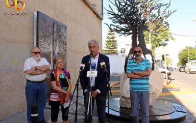 Inaugurado el monumento “Árbol de la Memoria” en recuerdo a las víctimas de la represión franquista en La Rambla