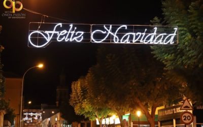 La Rambla está iluminada de Navidad con el encendido del alumbrado extraordinario para estas fiestas