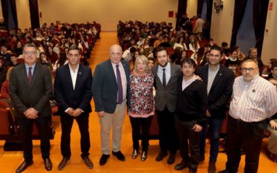 Alumnado del instituto rambleño Tierno Galván participan junto a otros alumnos de seis IES de la provincia en un acto de homenaje y recuerdo a las víctimas del holocausto