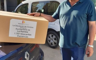 La Rambla recibe de la Diputación de Córdoba una nueva partida de mascarillas. En esta ocasión se trata de 1.787 mascarillas pediátricas infantiles